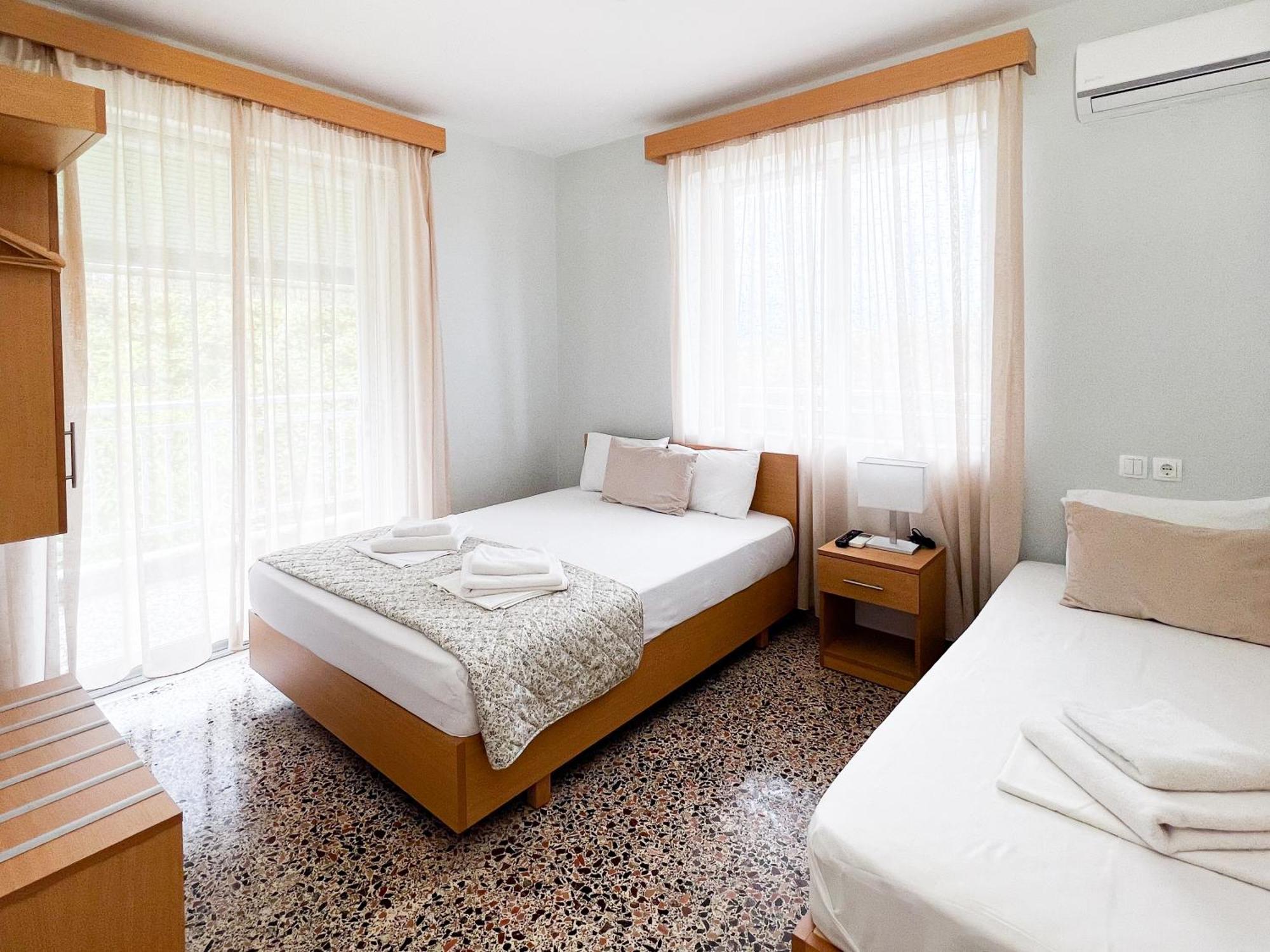 Prado Apartment Hotel Limin Litochorou Exterior photo